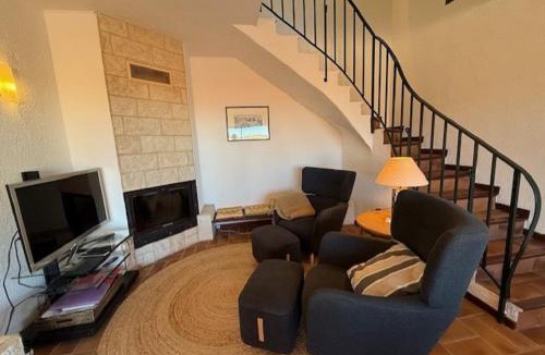 Collioure Villa | 6AMB38 Superbe Villa avec terrasses dans résidence avec piscine commune