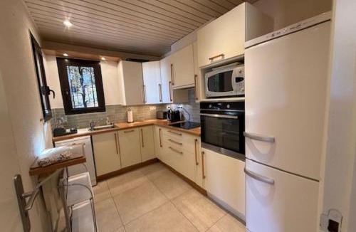 Collioure Villa | 6AMB38 Superbe Villa avec terrasses dans résidence avec piscine commune