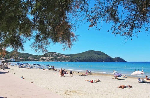 Saint-Cyr-sur-Mer Apartment | 75 m² Apartment ∙ 3 bedrooms ∙ 6 guests