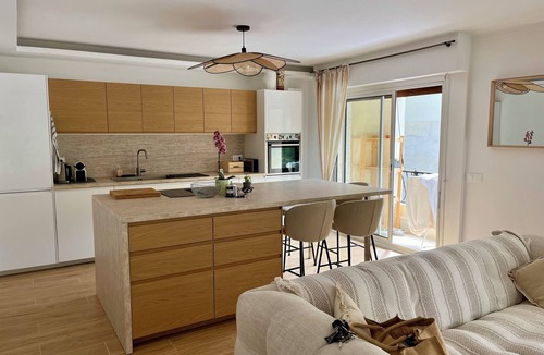 Est Apartment | 80m2 close to town center & Sainte Victoire