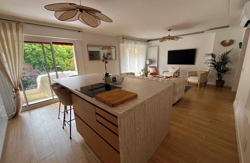 Est Apartment | 80m2 close to town center & Sainte Victoire
