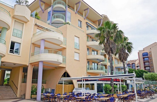 Frejus Port Apartment | 91 m² Apartment ∙ 2 bedrooms ∙ 6 guests