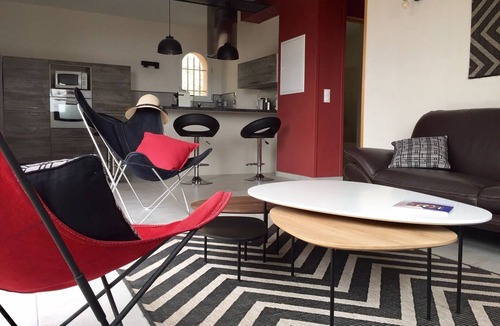 Vence Villa | A balcony overlooking the Mediterranean: 20m2 terrace, private parking, bright.