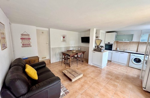Montauroux Apartment | A charming and spacious two-room apartment with a private garden in the heart of the hilltop villages