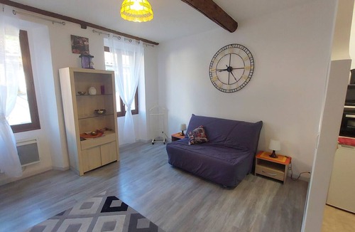 L'Escarene Apartment | A charming studio on the French Riviera, 25 minutes from Nice, nestled between the sea and the mountains.