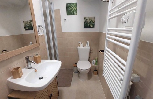 L'Escarene Apartment | A charming studio on the French Riviera, 25 minutes from Nice, nestled between the sea and the mountains.