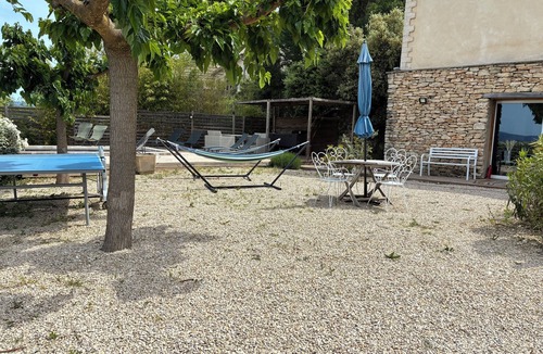 Bonnieux Condo | A getaway in the Luberon