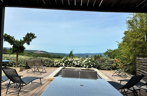 Bonnieux Condo | A getaway in the Luberon