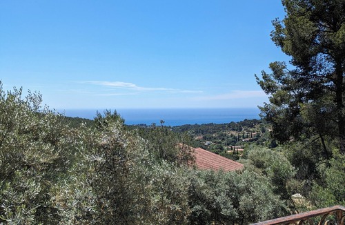 Ceyreste Villa | A haven of peace between sea and pine forest