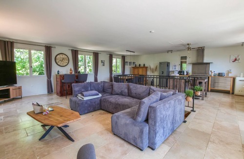 Saint-Andre-de-Roquepertuis Villa | A little corner of Paradise!