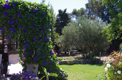 Les 3 Ponts Villa | A luxurious villa in a quiet environment, not overlooked.