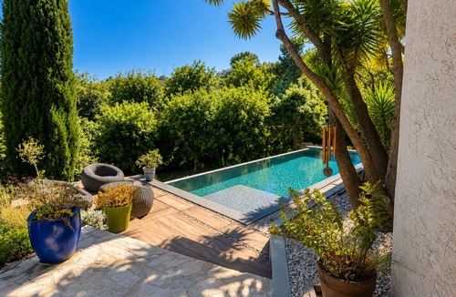 Biot Villa | A Relaxing Getaway at Villa Évasion