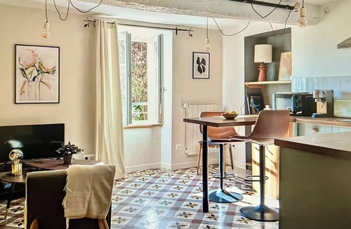 Le Collet Apartment | A tranquil escape in a comfortable 1-bedroom apartment