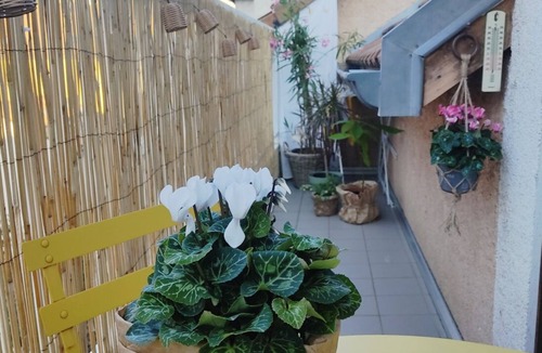 Gap Apartment | A welcoming studio in a quiet town center location