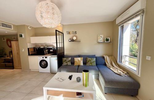 California - Pezou Apartment | A011-Superbe Studio avec Terrasse Sauna Jacuzzi