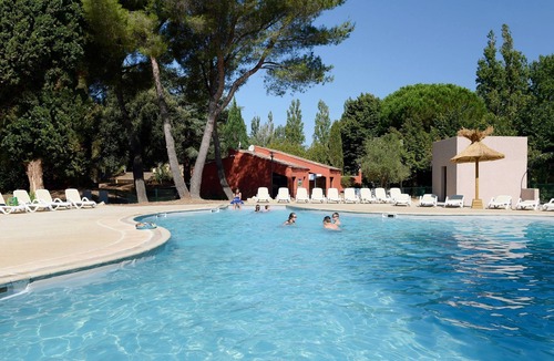 Arles Condo | Accès Mini-Golf, Tennis + Piscine Saisonnière