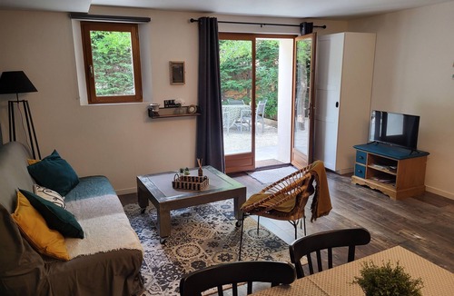 St.-Remy-de-Provence Apartment | Accommodation with spa and garden in the heart of Saint Rémy de provence