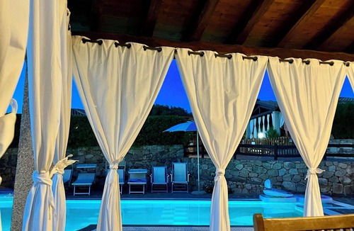 Tanaunella Villa | 🏡Accommodation Rental 🏊Private saltwater pool 🌊Near the sea 🪴Private garden