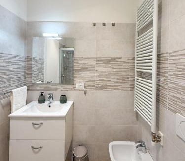San Zeno Apartment | Adelune - spazioso appartamento vicino Arena - 2 camere e 6 posti letto