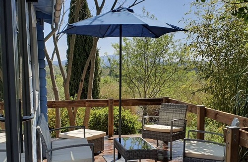Couteron Ski Chalet | Adorable chalet with private jacuzzi st victoire view