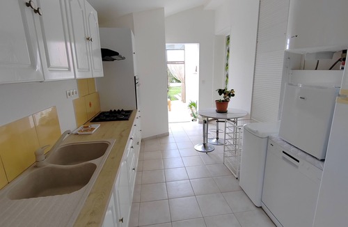 Cazan Apartment | AIR-CONDITIONED HOUSE 120 M2 6 PERSONS. 3 BEDROOMS. 1 LIVING ROOM