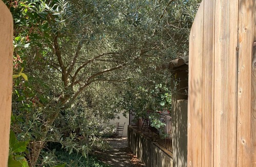 Apt Cottage | Air-conditioned house with pool views overlooking the Luberon Apt Provence
