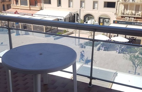 Valras-Plage Apartment | Air-conditioned studio, balcony, near beach and shops