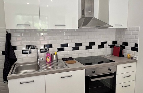 La Trinite Apartment | Air-conditioned T2 with terrace, jacuzzi & parking - near Nice & Monaco