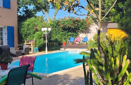 Les Caillols Villa | Air-conditioned villa with private pool 8mx4m quiet, leafy neighborhood