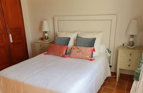 La Crau Villa | Air-conditioned VILLA, quiet, near Hyères and its beaches