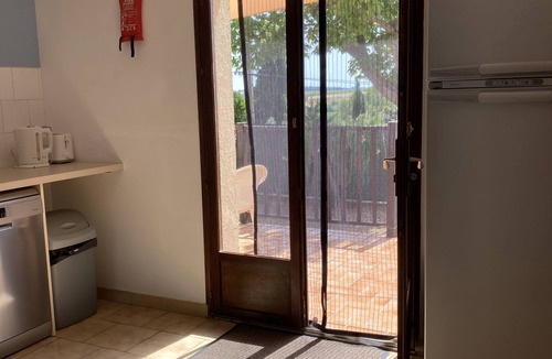 Magalas House | Air Conditioned Villa with Gardens, Garage, BBQ and Sun Terrace