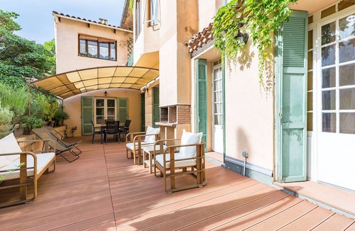 Aix-en-Provence Historic Centre Apartment | Aix center Apartment 160m2 with 3bed, 3bath, terrace 50m2