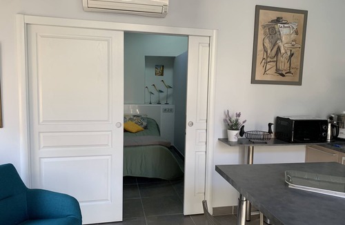 Peynier House | Aix countryside, gîte in the heart of an old village at the foot of Sainte Victoire