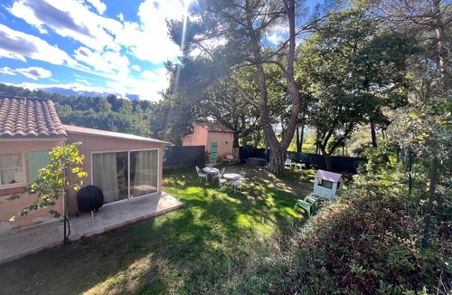 Est Apartment | Aix-en-Provence, Maison provençale au calme de la campagne avec Spa et Clim