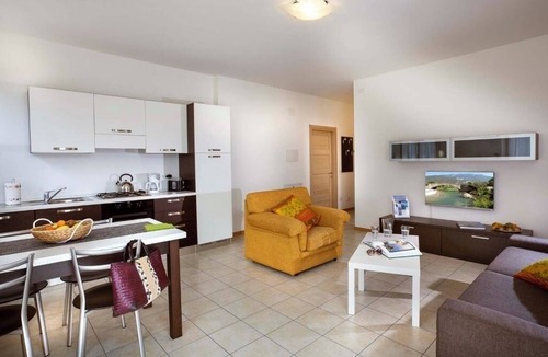 Dro Apartment | Al Vigneto Apartment Girasole Two-room apartment 2/4 people