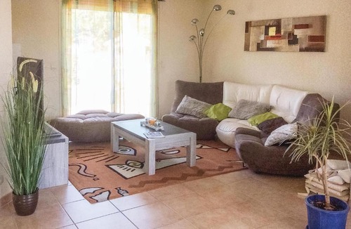 Puimisson House | Amazing home in Puimisson with 4 Bedrooms, WiFi and Outdoor swimming pool