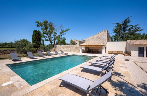 Tarascon House | Amazing Mas de Guérin