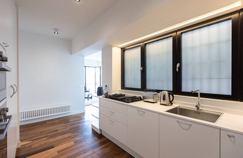 Rione XVIII Castro Pretorio Apartment | Amazing Via Parigi 2 with Balcony