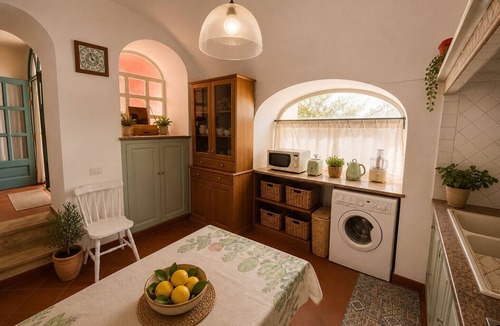 Positano Ski Chalet | AMORE RENTALS - Casa Laura with Sea View Terrace