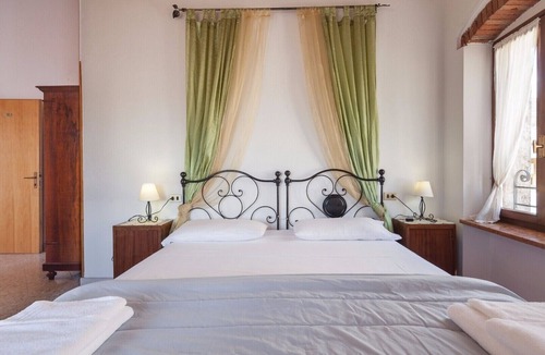 Caprino Veronese Hotel | an old Locanda That is an Italian Landmark . About 200 Years old "double 4"