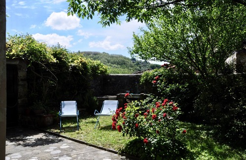 Serravalle Pistoiese House | ANCIENT REST HOUSE WITH GARDEN IN MEDIEVAL BORGO - THE GARDEN SECRETARY
