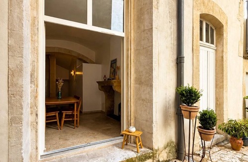 Faubourg Apartment | André Suite, the Jewel of Nîmes' Historic Center