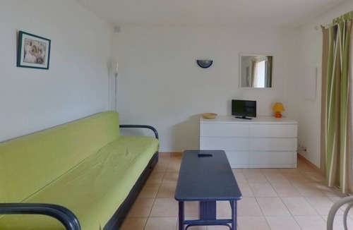 Saintes-Maries-de-la-Mer Apartment | APARTMENT FOR 4 PEOPLE IN RESIDENCE WITH SWIMMING POOL MAS DES MANADIERS