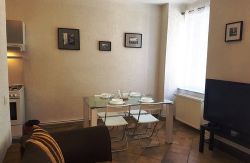 Saint-Jean-du-Bruel Apartment | Apartment 1 coquet