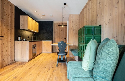 Maranza Apartment | Apartment 102 'Mountain Lodge Margit' with Private Terrace, Shared Garden, and Wi-Fi