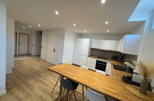 Faubourg Apartment | Apartment 7-rooms with terrace in Nîmes