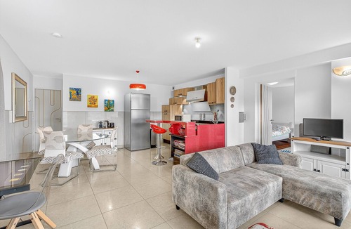 Puy-Sanieres Apartment | Apartment 'A Little Paradise in Puy Sanières' with Lake View, Private Terrace, and Wi-Fi