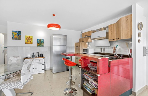 Puy-Sanieres Apartment | Apartment 'A Little Paradise in Puy Sanières' with Lake View, Private Terrace, and Wi-Fi