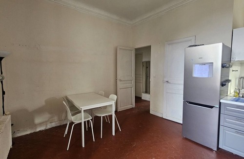 Gardanne Apartment | Apartment-Apartment-Ensuite with bath and shower-Countryside view