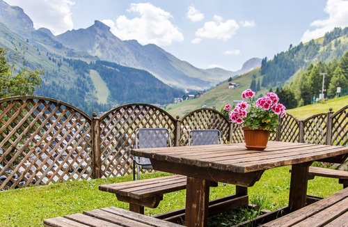 Livinallongo del Col di Lana Apartment | Apartment 'Appartamento Sass Bece' with Private Garden and Wi-Fi